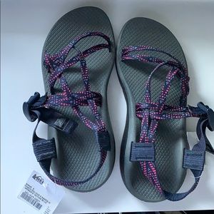 size women’s 8 chacos